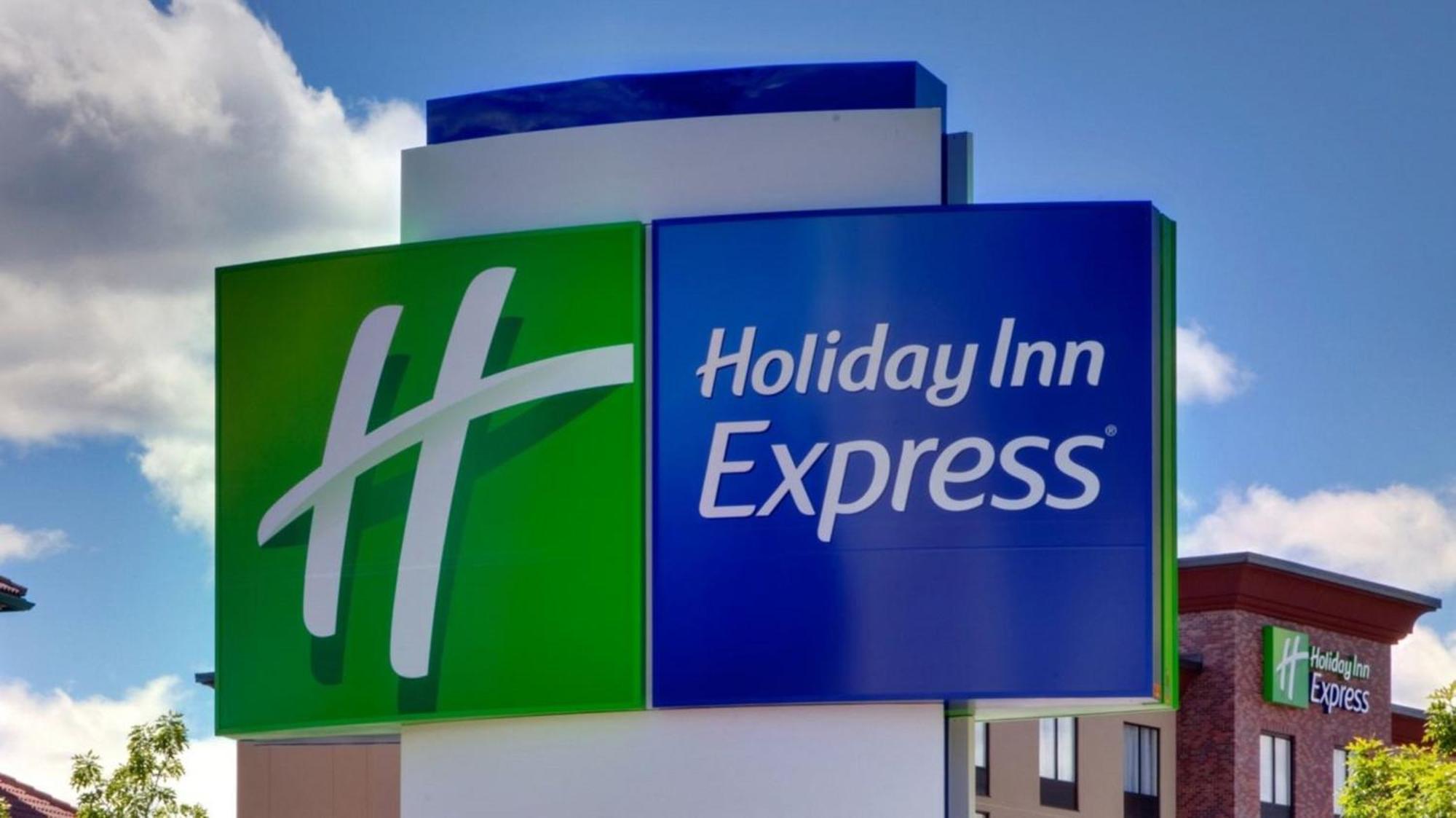 Holiday Inn Express & Suites Phoenix - Midtown, An Ihg Hotel Exterior photo